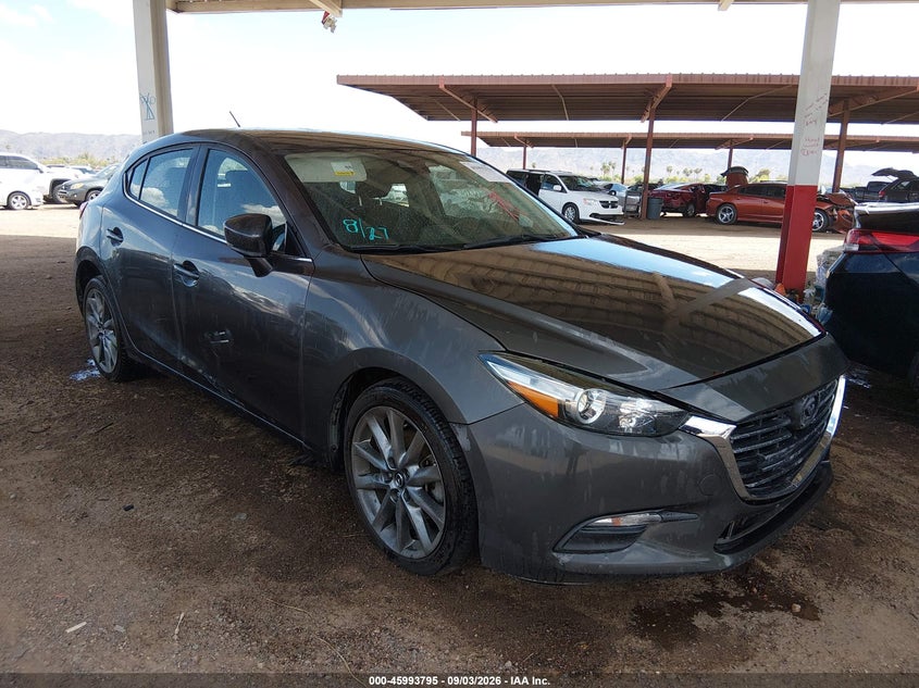Photo of the 2018 MAZDA MAZDA3 TOURING