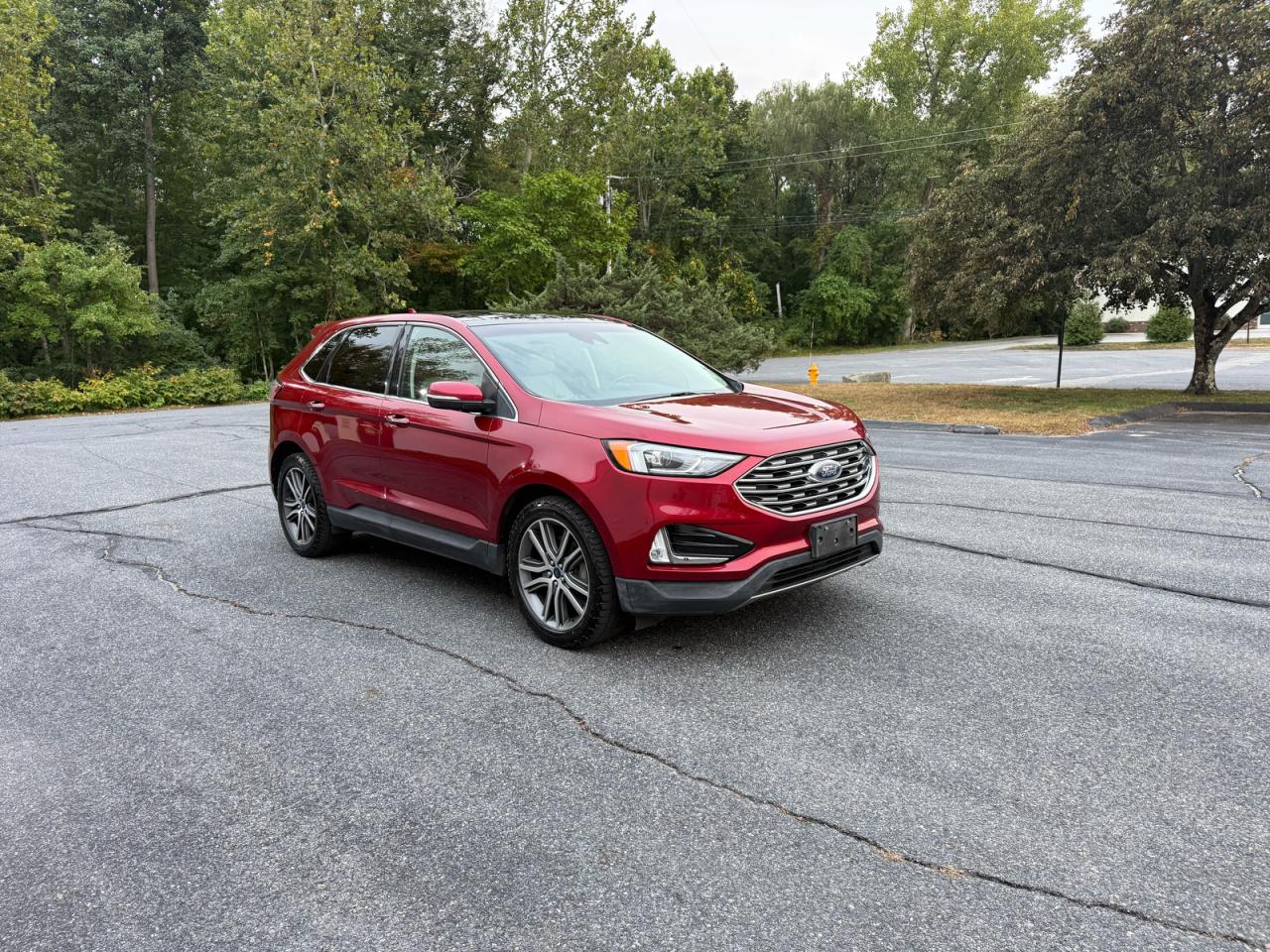 Photo of the 2019 FORD EDGE TITANIUM