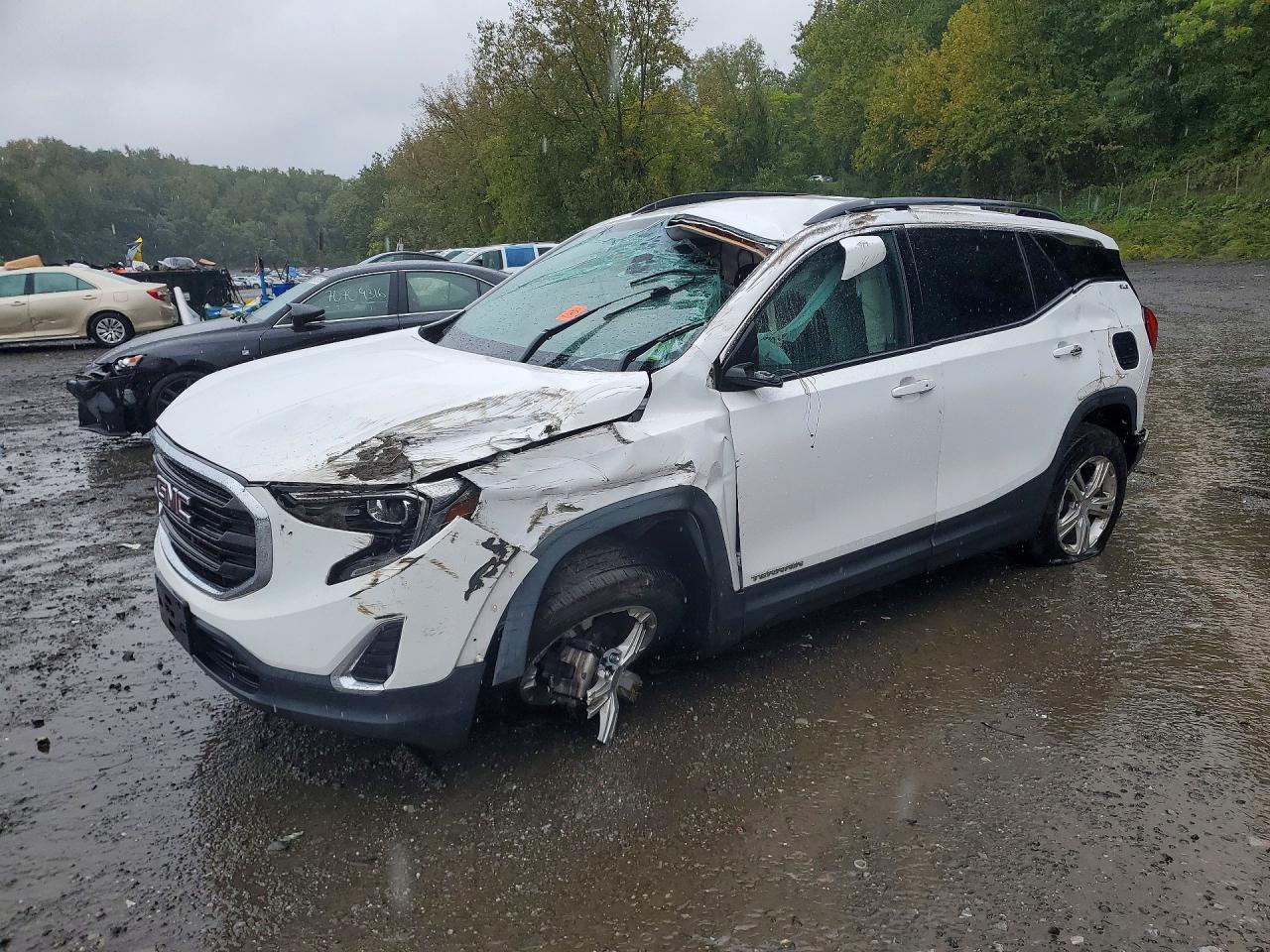 Photo of the 2019 GMC TERRAIN SLE