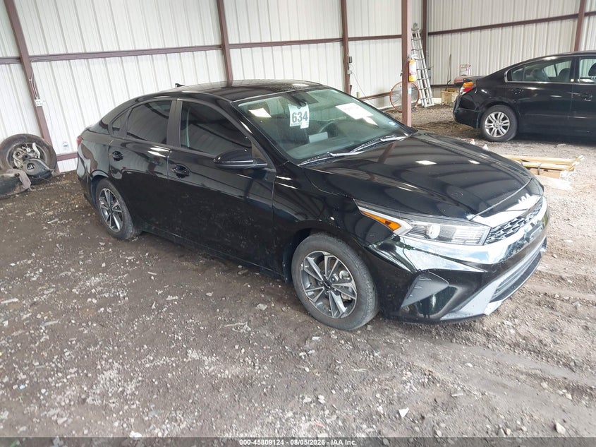 Photo of the 2024 KIA FORTE LXS