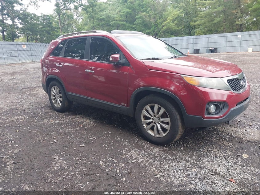 Photo of the 2011 KIA SORENTO EX
