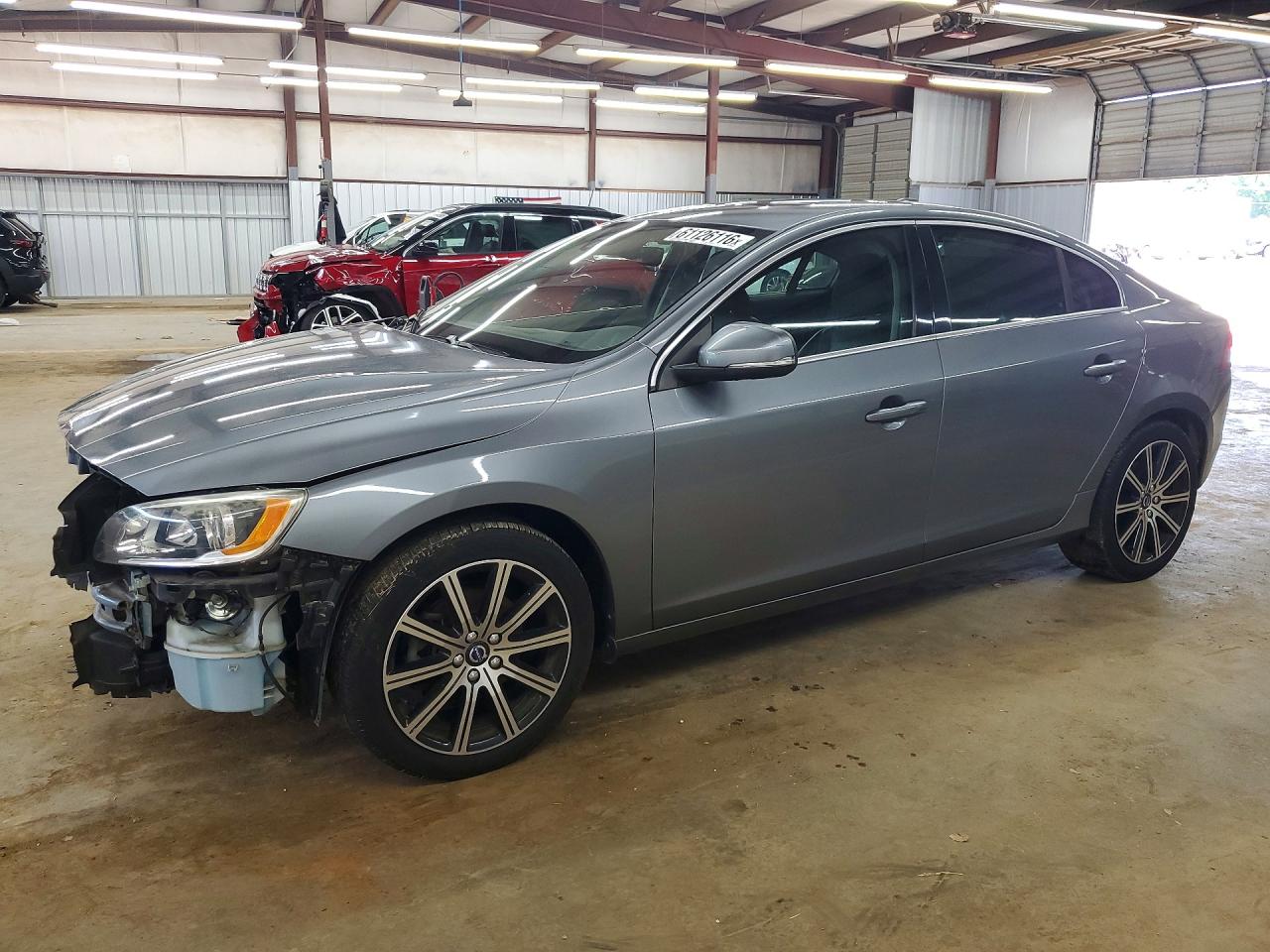 Photo of the 2018 VOLVO S60 PREMIER