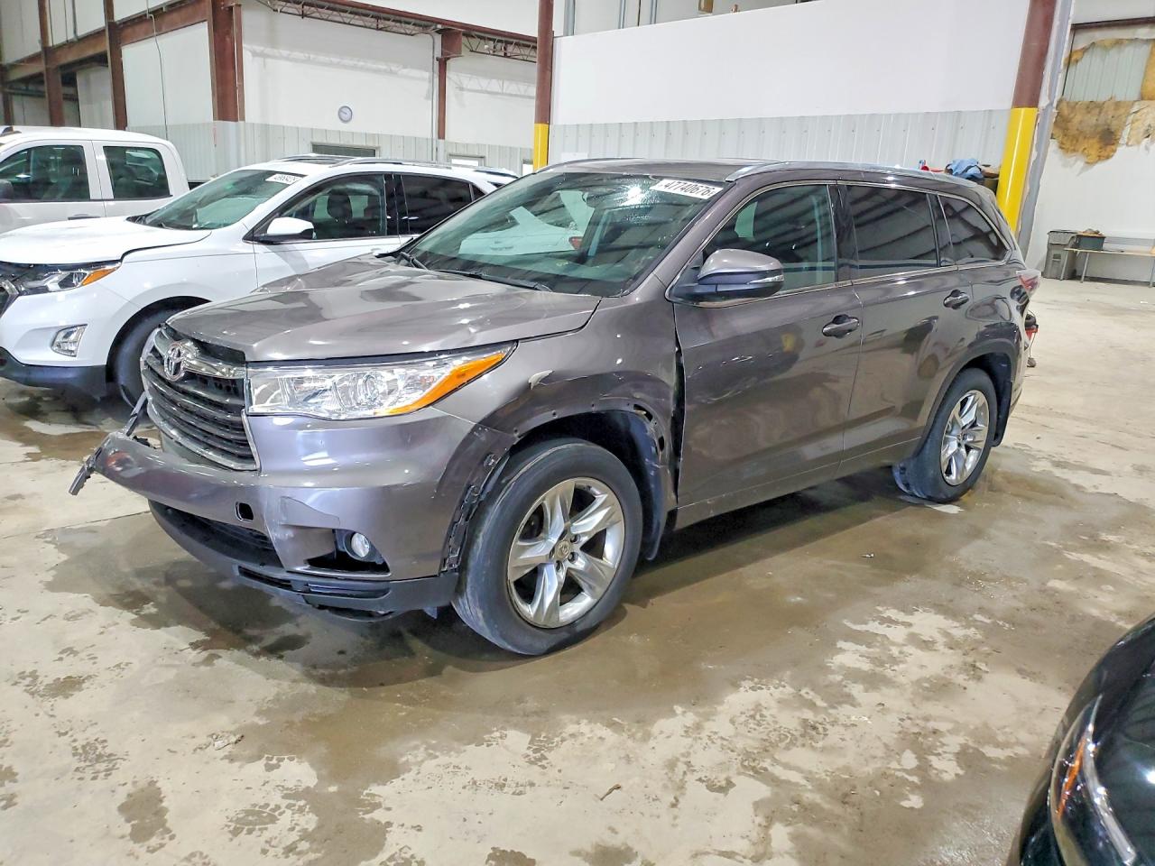 Photo of the 2014 TOYOTA HIGHLANDER LIMITED