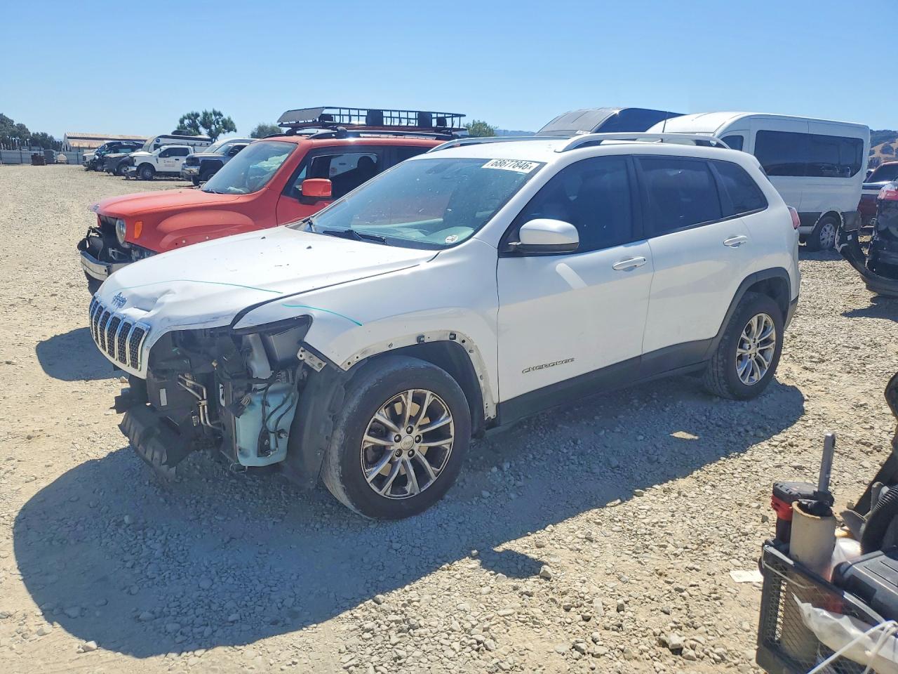 Photo of the 2020 JEEP CHEROKEE LATITUDE