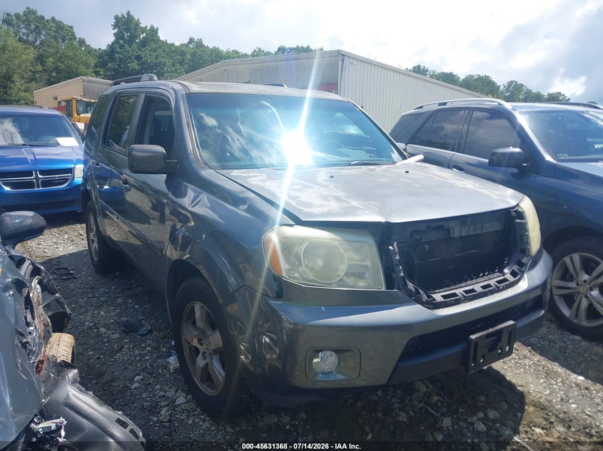 Photo of the 2010 HONDA PILOT EX-L