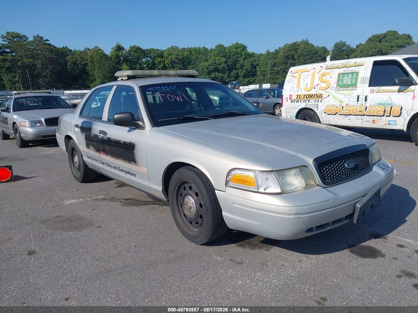 Photo of the 2010 FORD CROWN VICTORIA POLICE/POLICE INTERCEPTOR