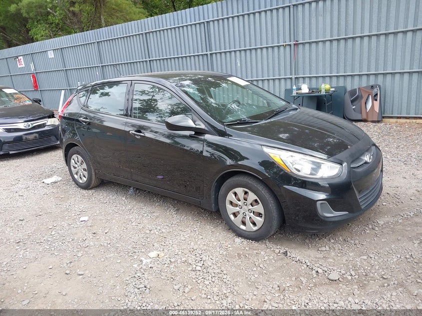 Photo of the 2015 HYUNDAI ACCENT GS