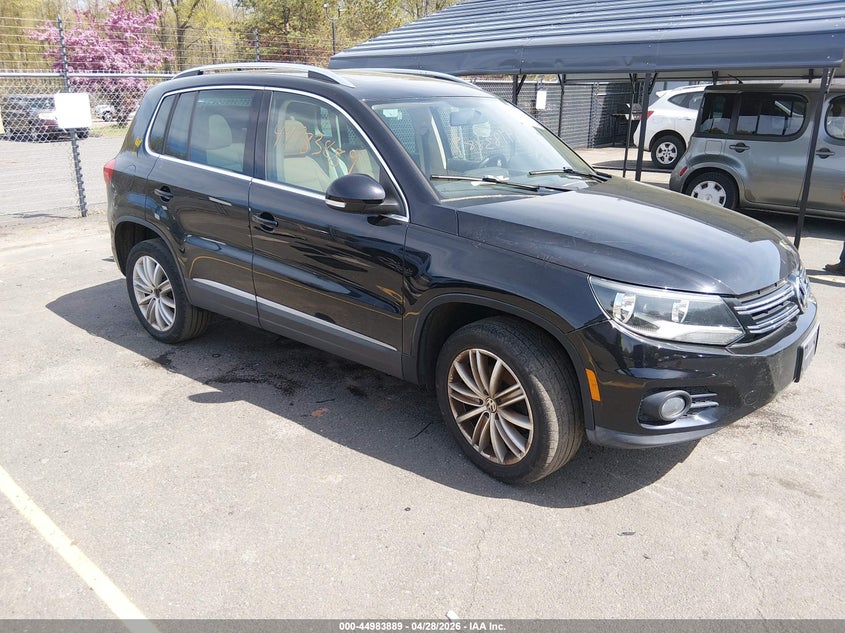Photo of the 2014 VOLKSWAGEN TIGUAN SEL