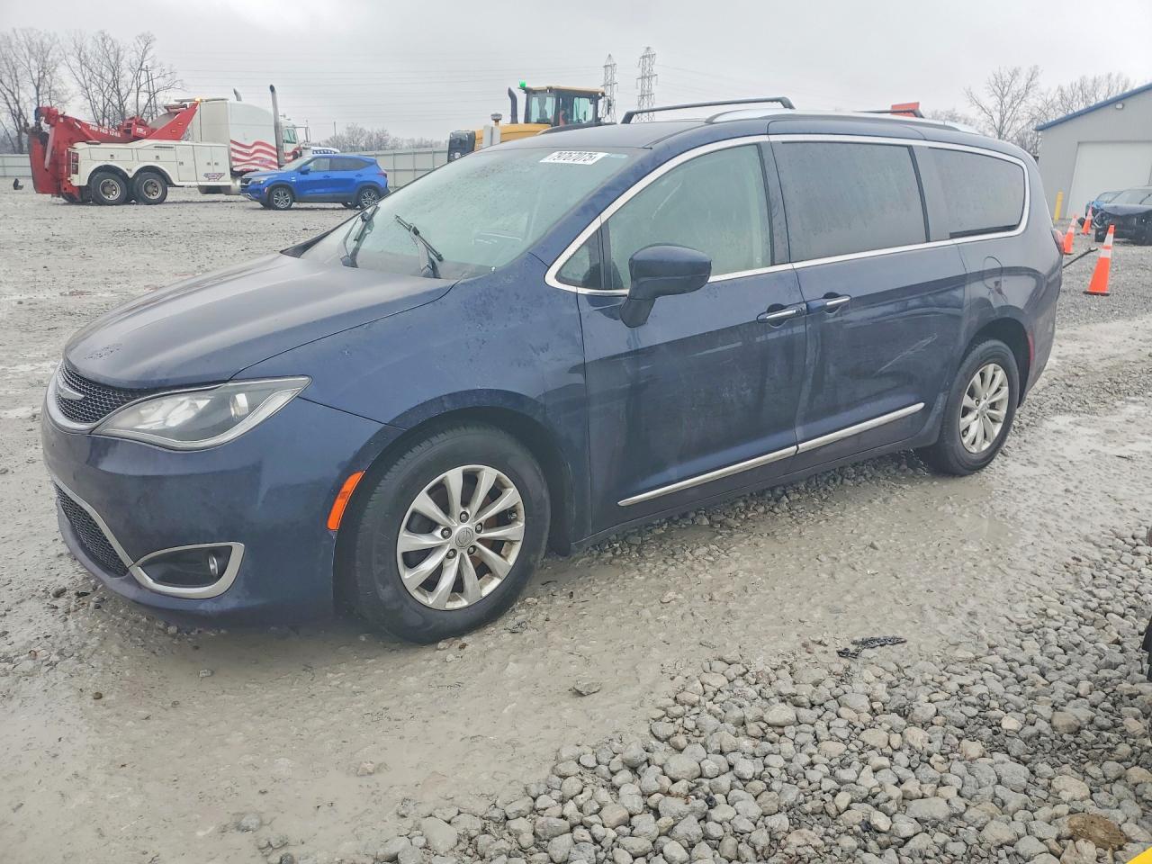 Photo of the 2019 CHRYSLER PACIFICA TOURING L