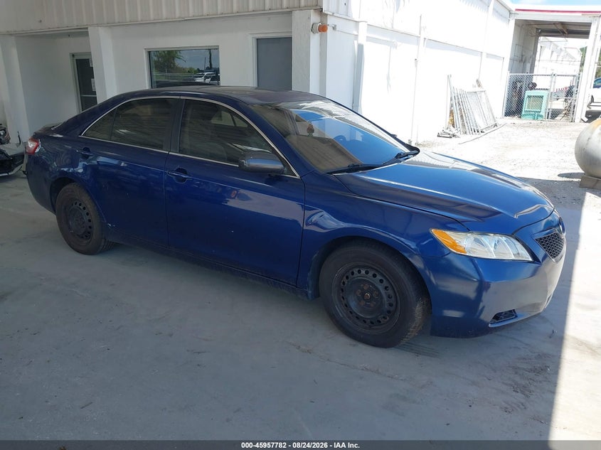 Photo of the 2007 TOYOTA CAMRY LE V6