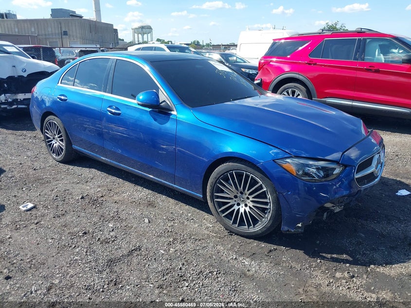 Photo of the 2024 MERCEDES-BENZ C 300