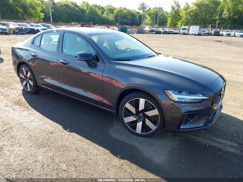 Photo of the 2024 VOLVO S60 RECHARGE PLUG-IN HYBRID T8 PLUS DARK THEME