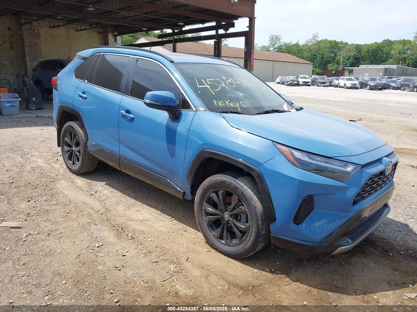 Photo of the 2023 TOYOTA RAV4 HYBRID SE
