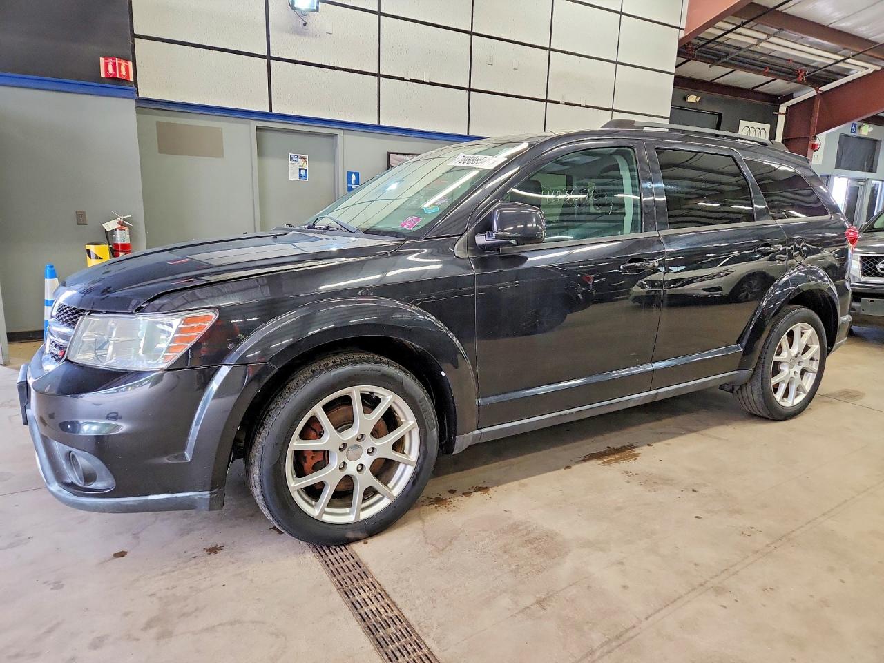 Photo of the 2013 DODGE JOURNEY SXT