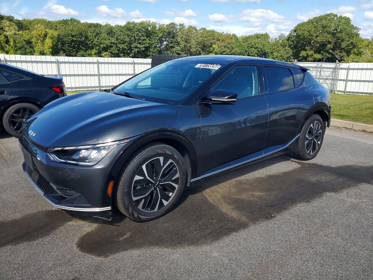 Photo of the 2023 KIA EV6 WIND