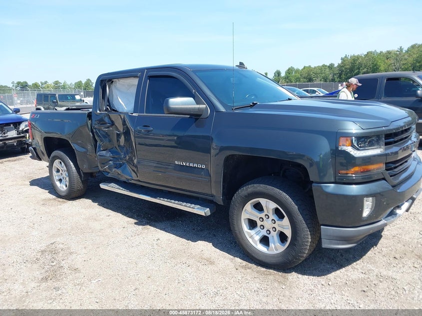 Photo of the 2018 CHEVROLET SILVERADO 1500 2LT