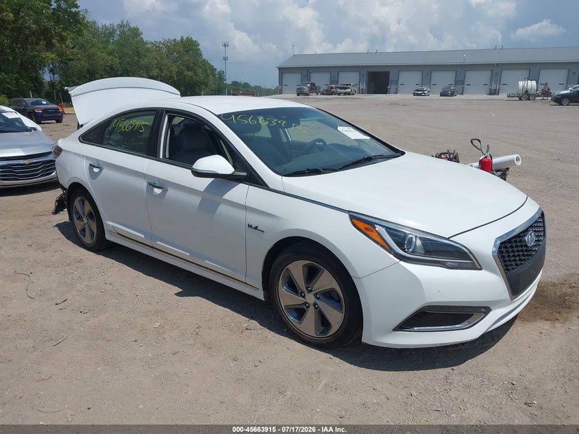 Photo of the 2017 HYUNDAI SONATA HYBRID LIMITED