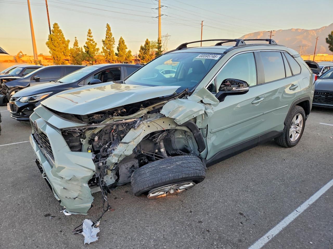 Photo of the 2021 TOYOTA RAV4 XLE