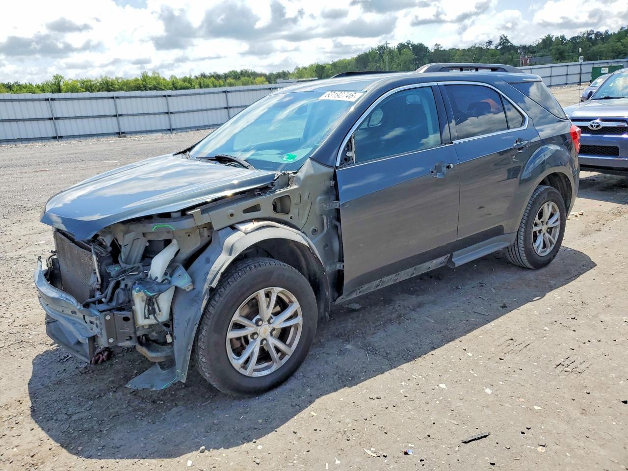 Photo of the 2017 CHEVROLET EQUINOX LT