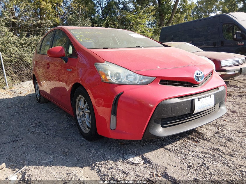 Photo of the 2016 TOYOTA PRIUS V THREE