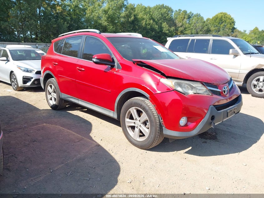 Photo of the 2014 TOYOTA RAV4 XLE