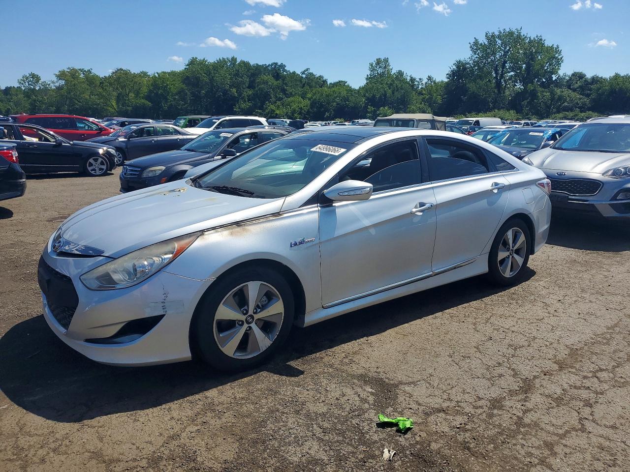 Photo of the 2012 HYUNDAI SONATA HYBRID