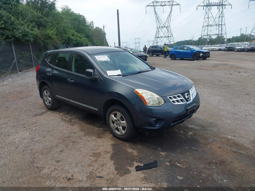 Photo of the 2013 NISSAN ROGUE S