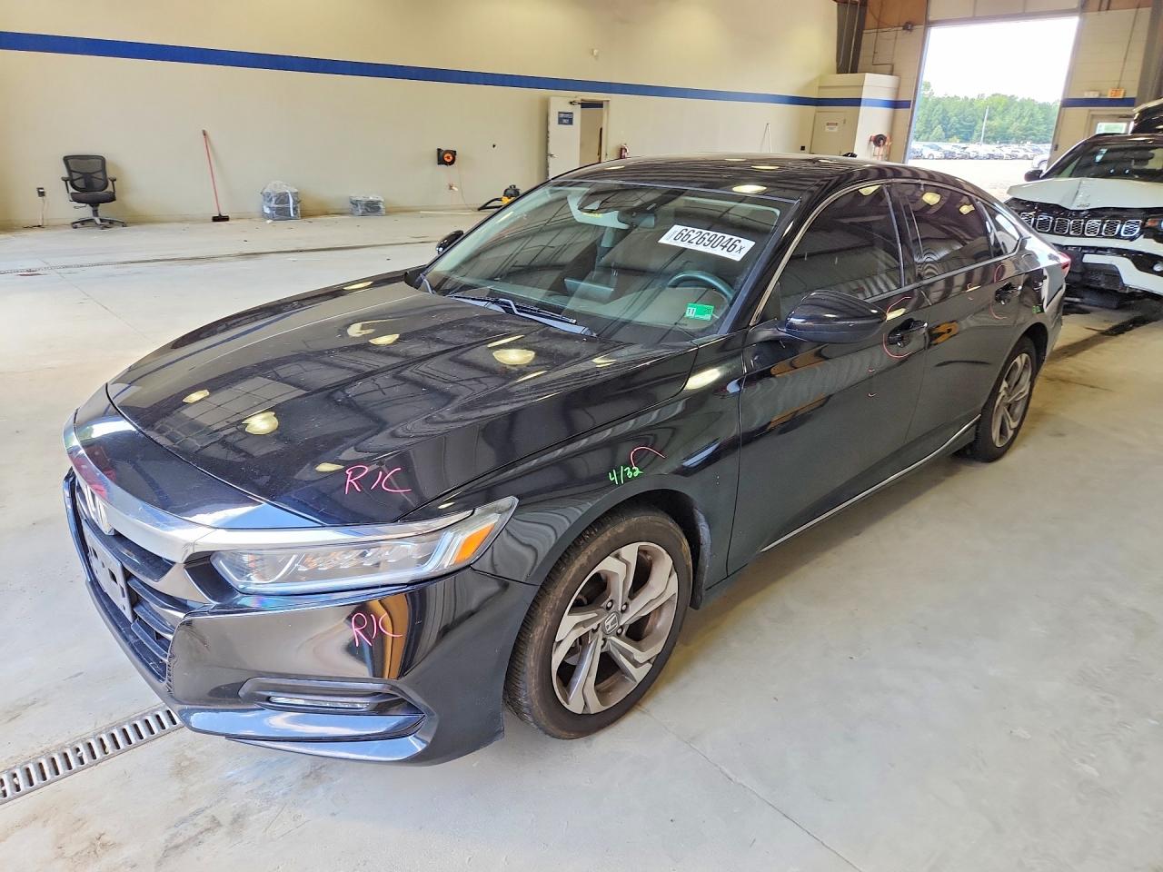 Photo of the 2018 HONDA ACCORD EX