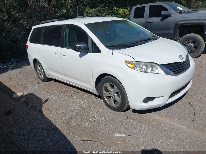 Photo of the 2011 TOYOTA SIENNA LE V6