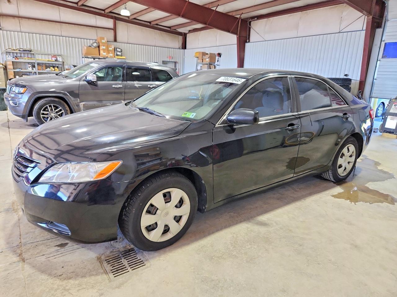 Photo of the 2009 TOYOTA CAMRY