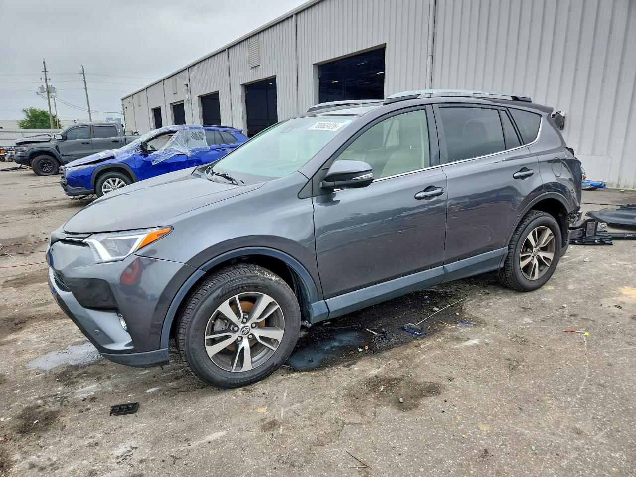 Photo of the 2017 TOYOTA RAV4 XLE