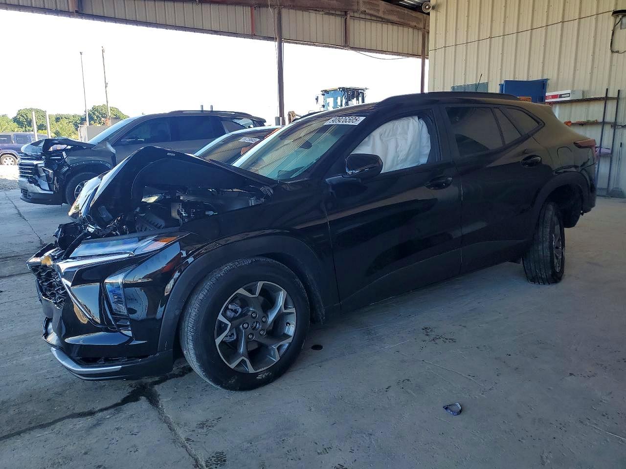 Photo of the 2026 CHEVROLET TRAX 1LT