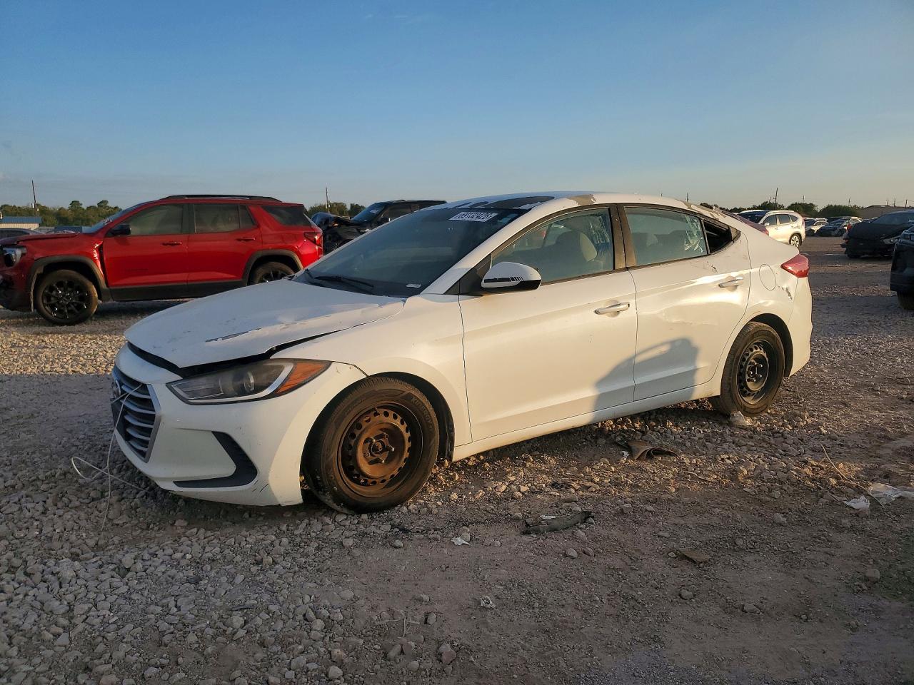 Photo of the 2017 HYUNDAI ELANTRA SE