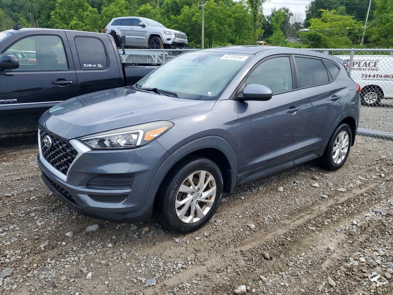 Photo of the 2019 HYUNDAI TUCSON SE