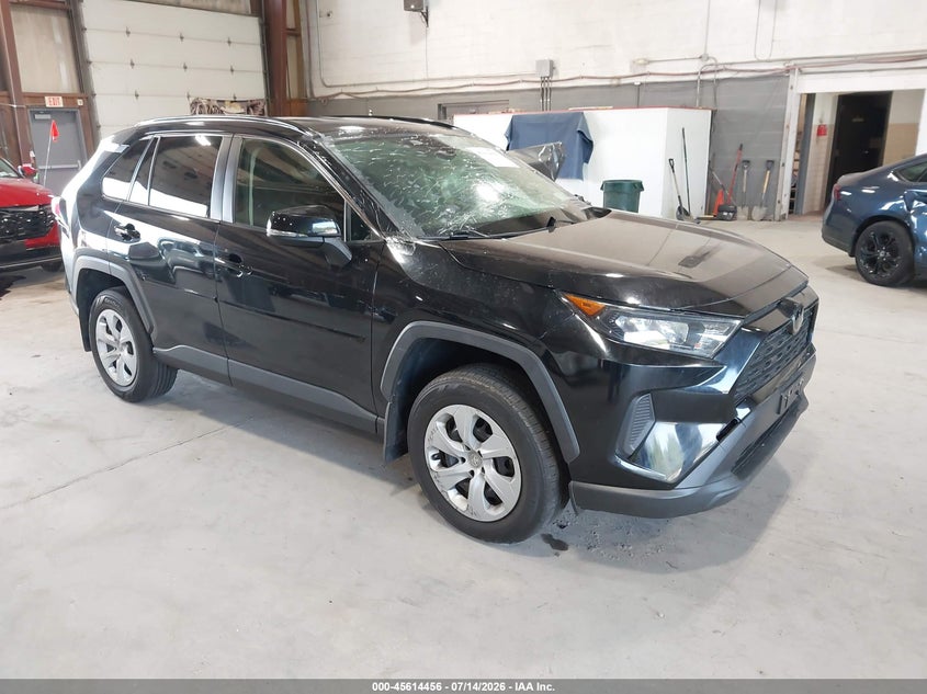 Photo of the 2020 TOYOTA RAV4 LE