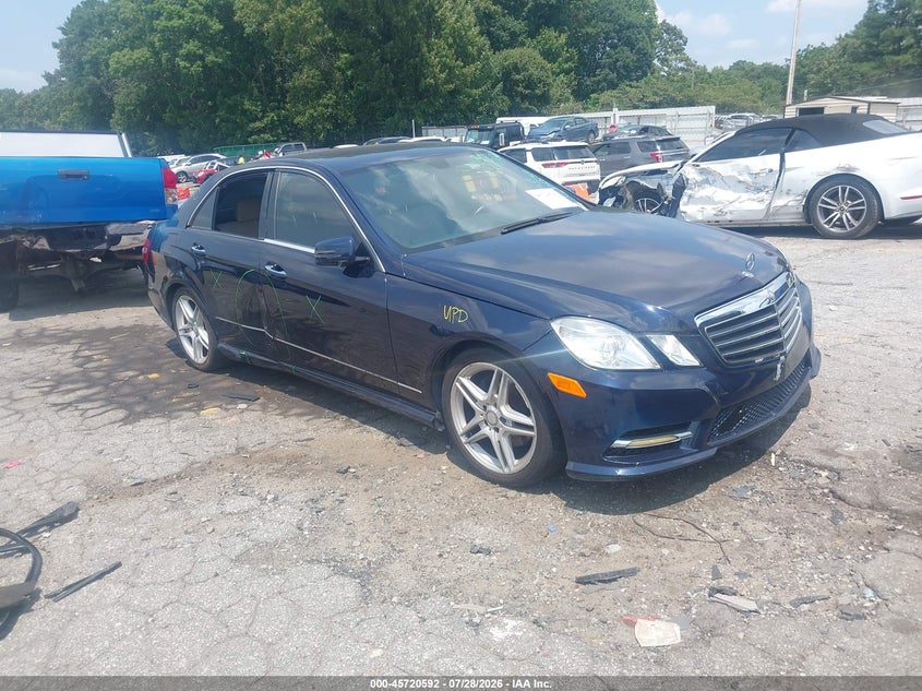 Photo of the 2013 MERCEDES-BENZ E 350