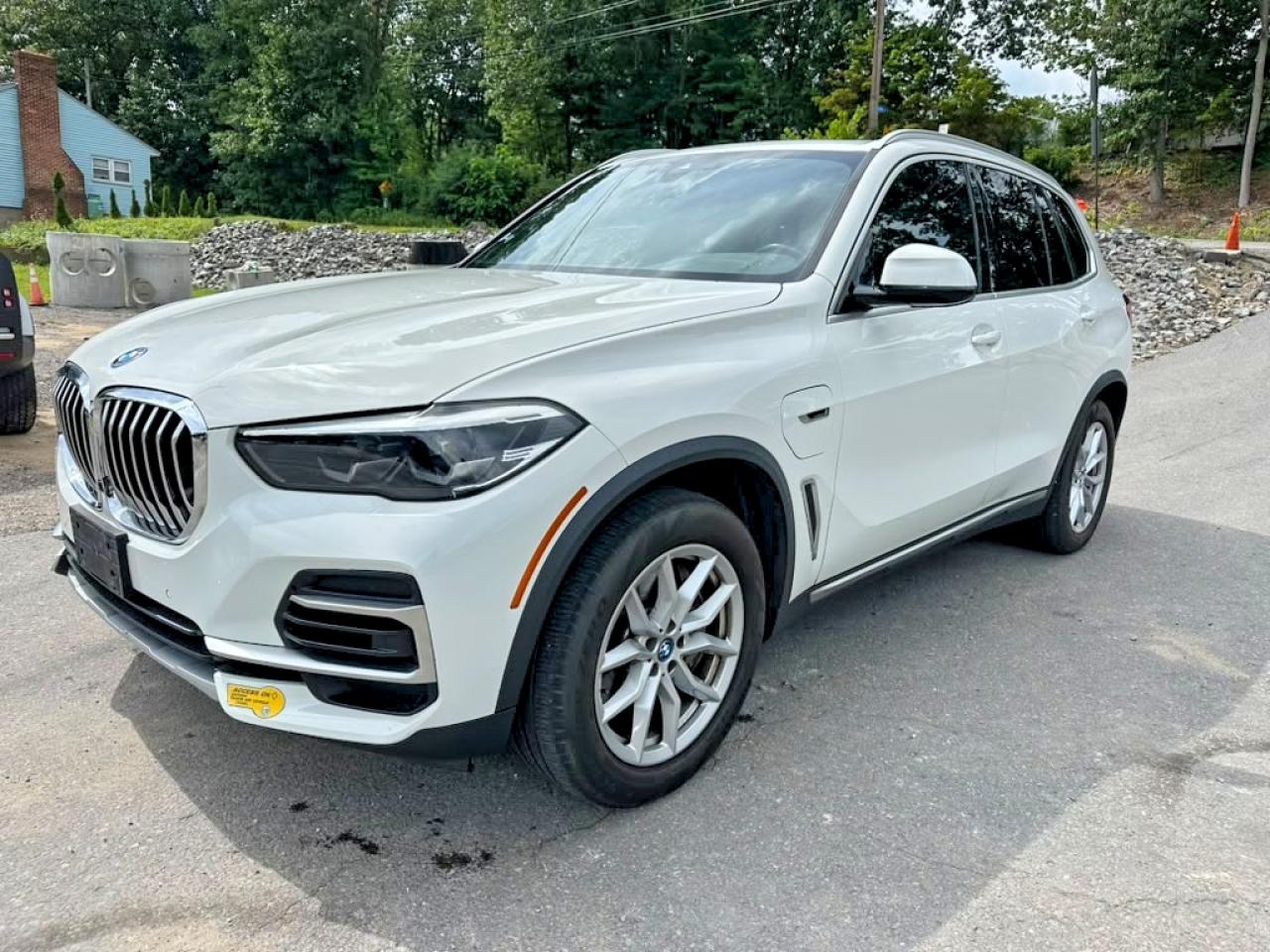 Photo of the 2022 BMW X5 XDRIVE45E