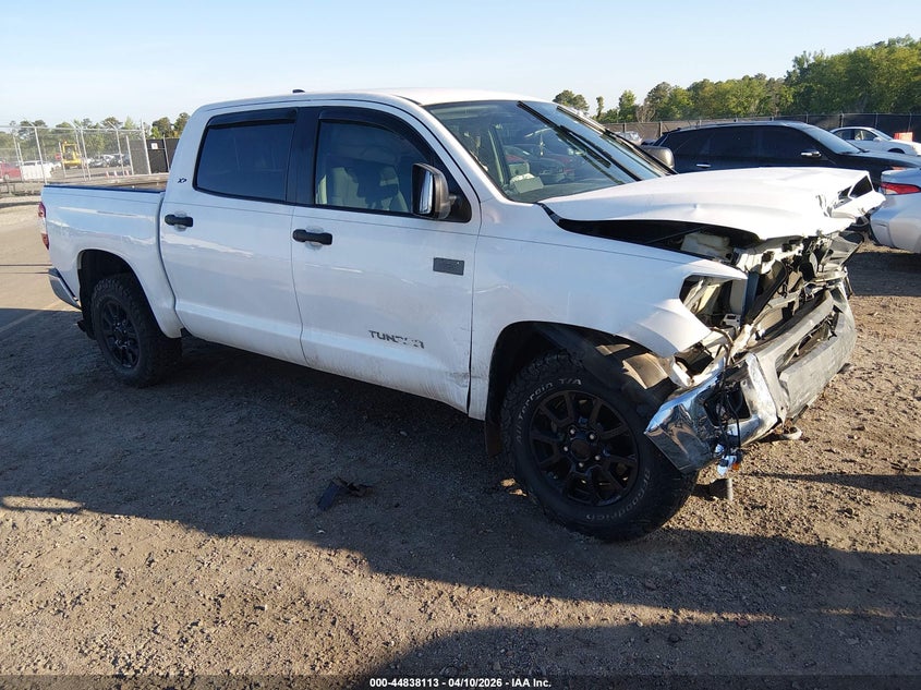 Photo of the 2021 TOYOTA TUNDRA SR5