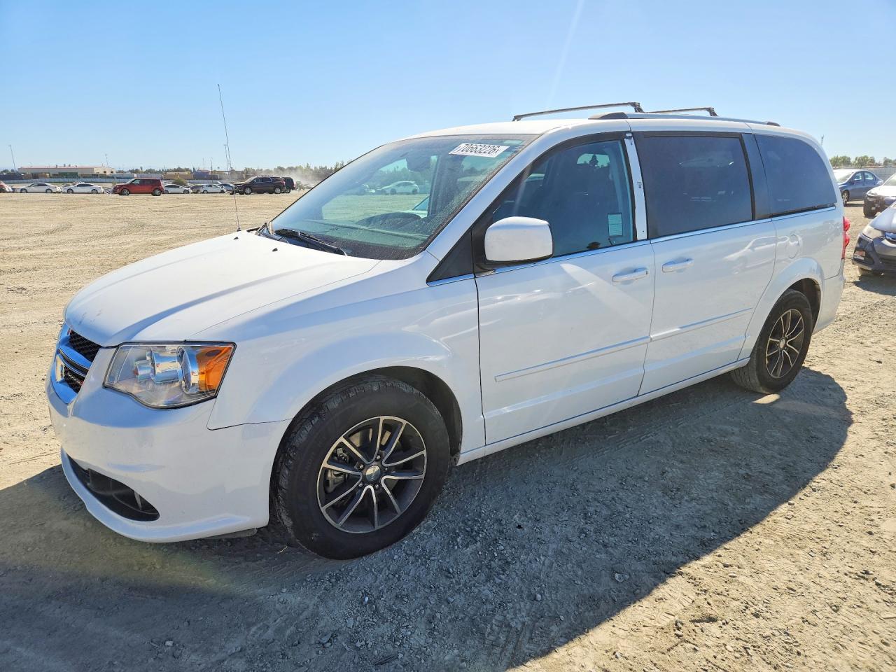 Photo of the 2017 DODGE GRAND CARAVAN SXT