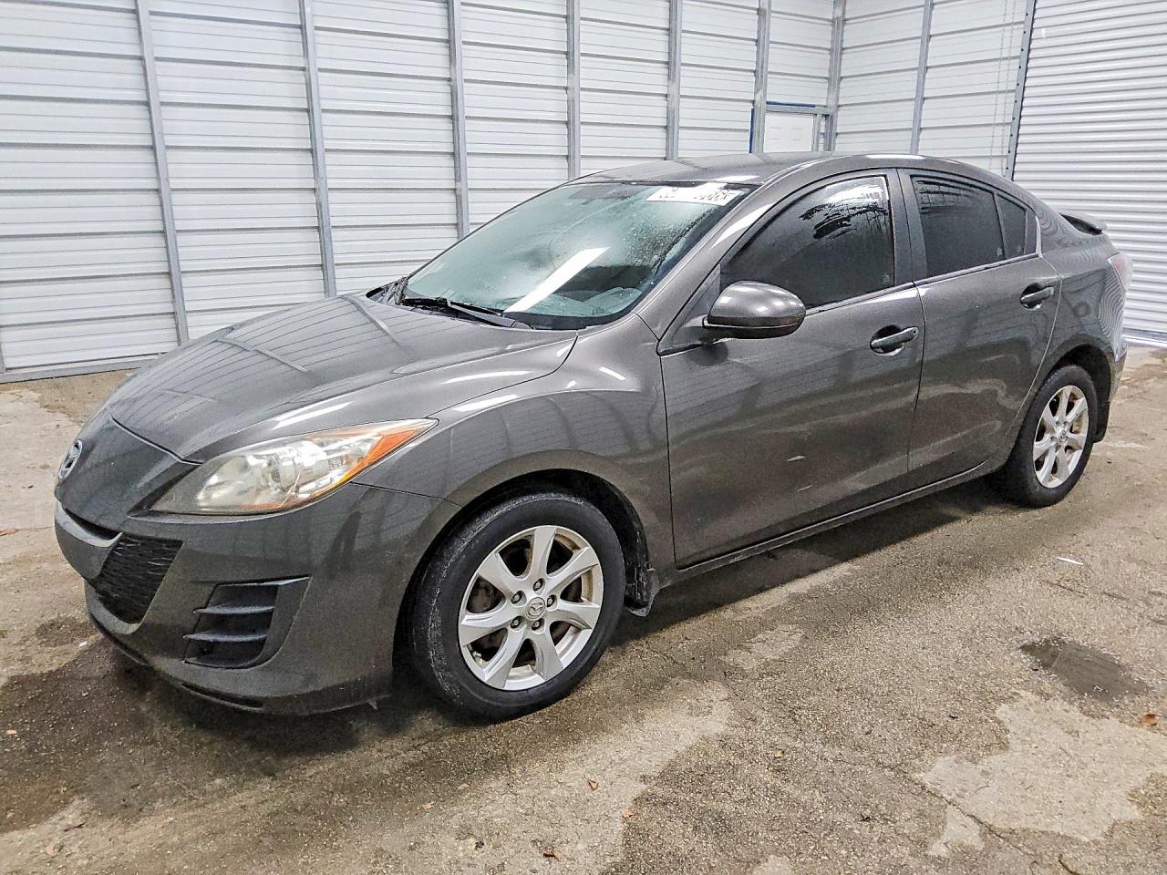 Photo of the 2010 MAZDA 3 I