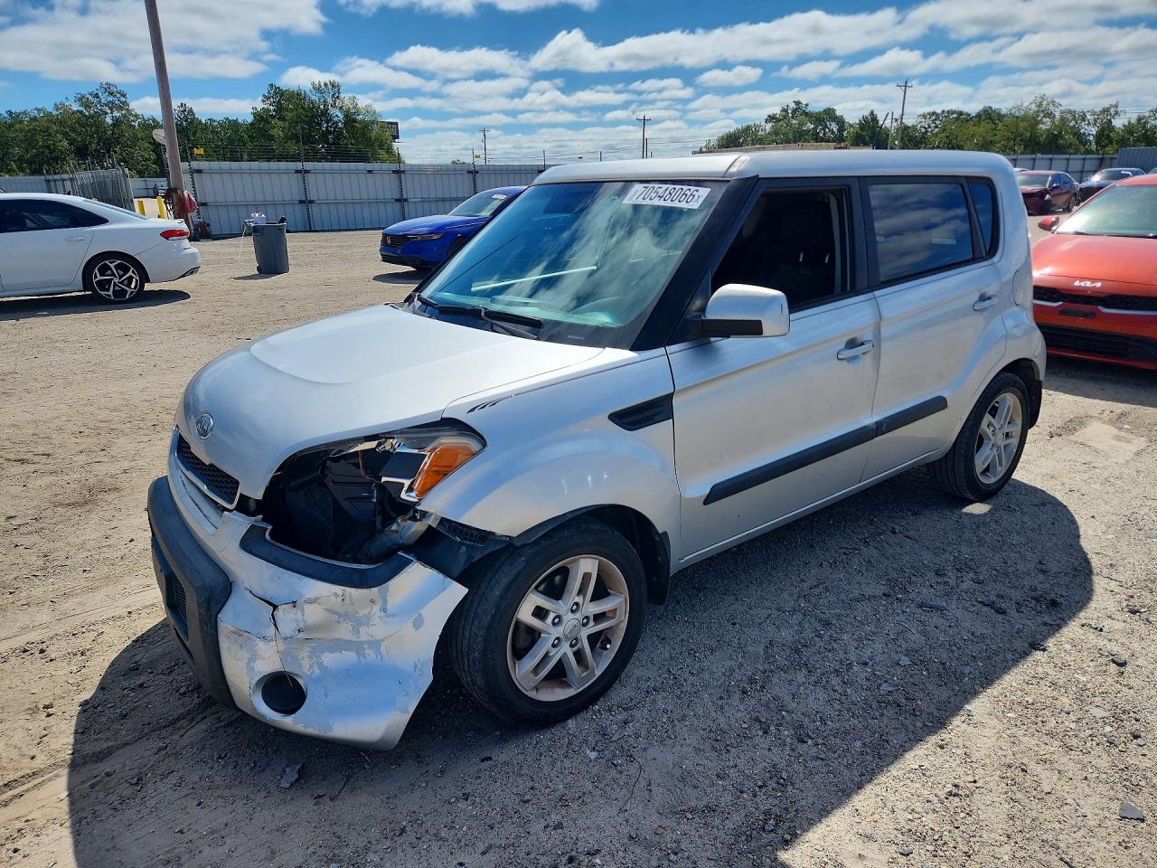 Photo of the 2011 KIA SOUL +