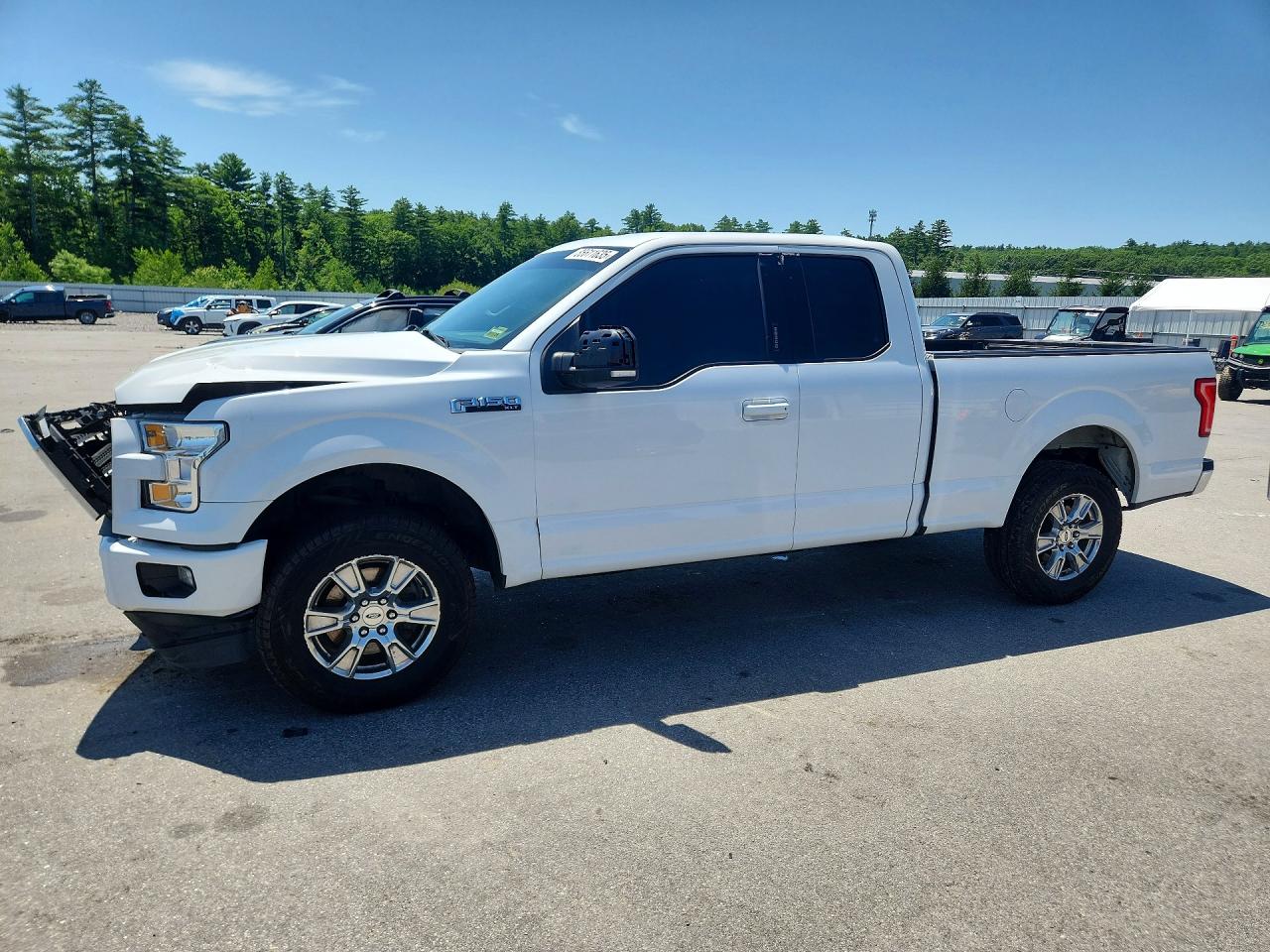 Photo of the 2017 FORD F150 SUPER CAB