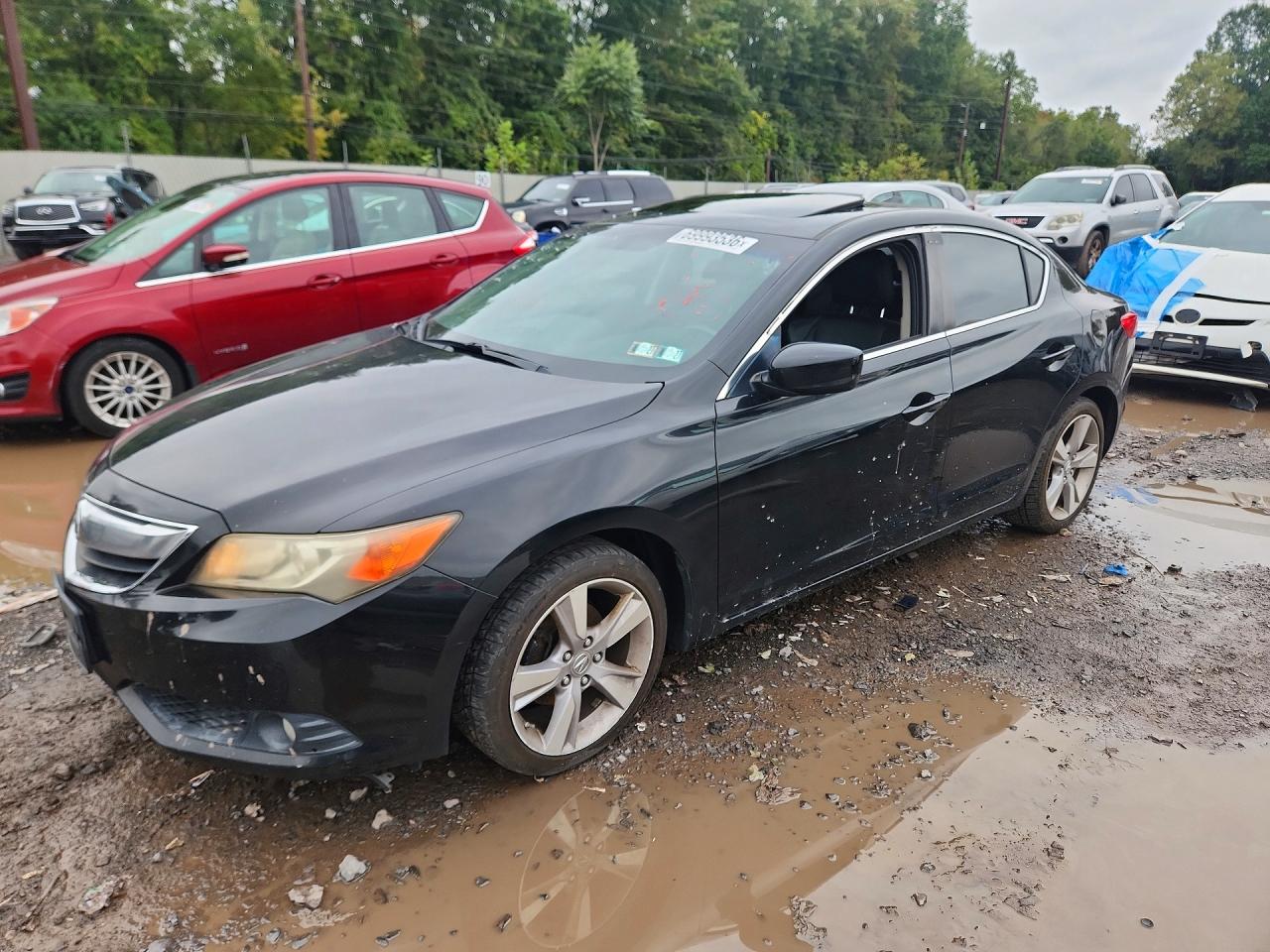 Photo of the 2013 ACURA ILX 20 TECH