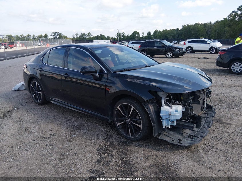 Photo of the 2019 TOYOTA CAMRY XSE
