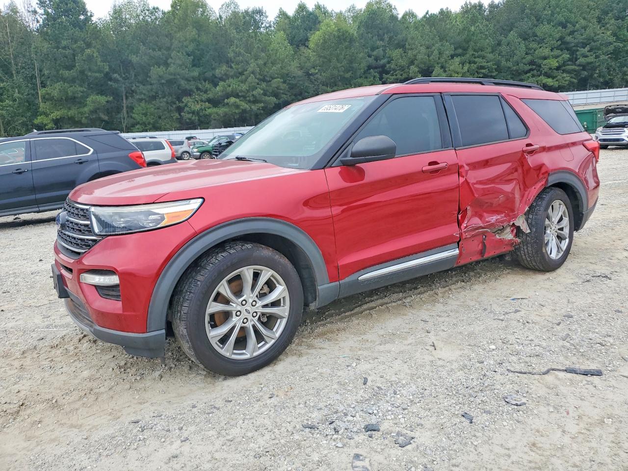 Photo of the 2021 FORD EXPLORER XLT