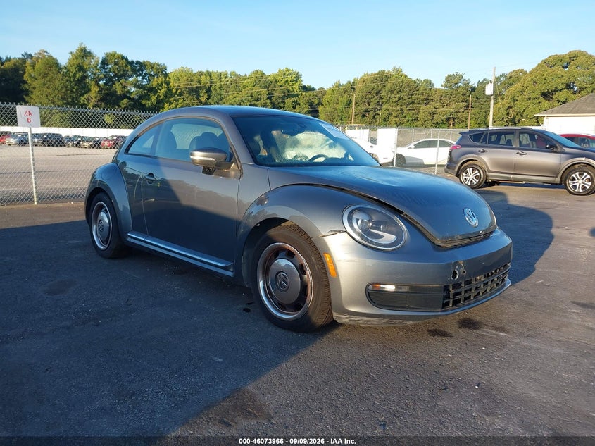 Photo of the 2016 VOLKSWAGEN BEETLE 1.8T SE