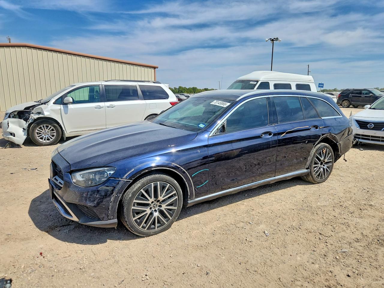Photo of the 2022 MERCEDES-BENZ E 450 4M ALL TERRAIN