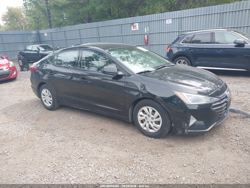Photo of the 2019 HYUNDAI ELANTRA SE
