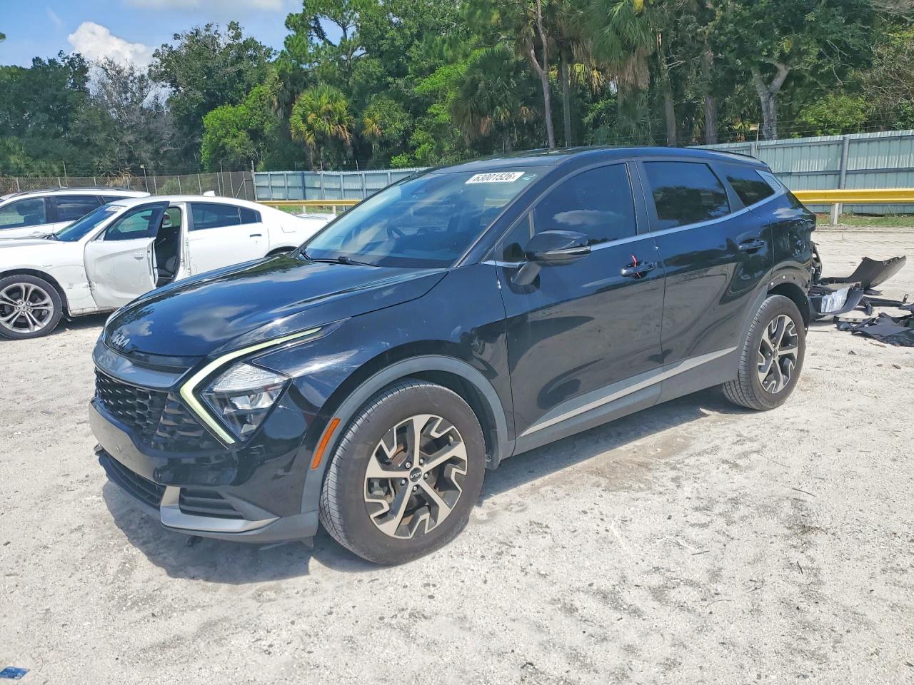 Photo of the 2023 KIA SPORTAGE EX