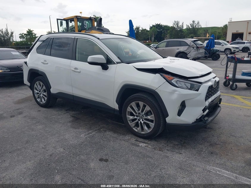 Photo of the 2019 TOYOTA RAV4 XLE PREMIUM